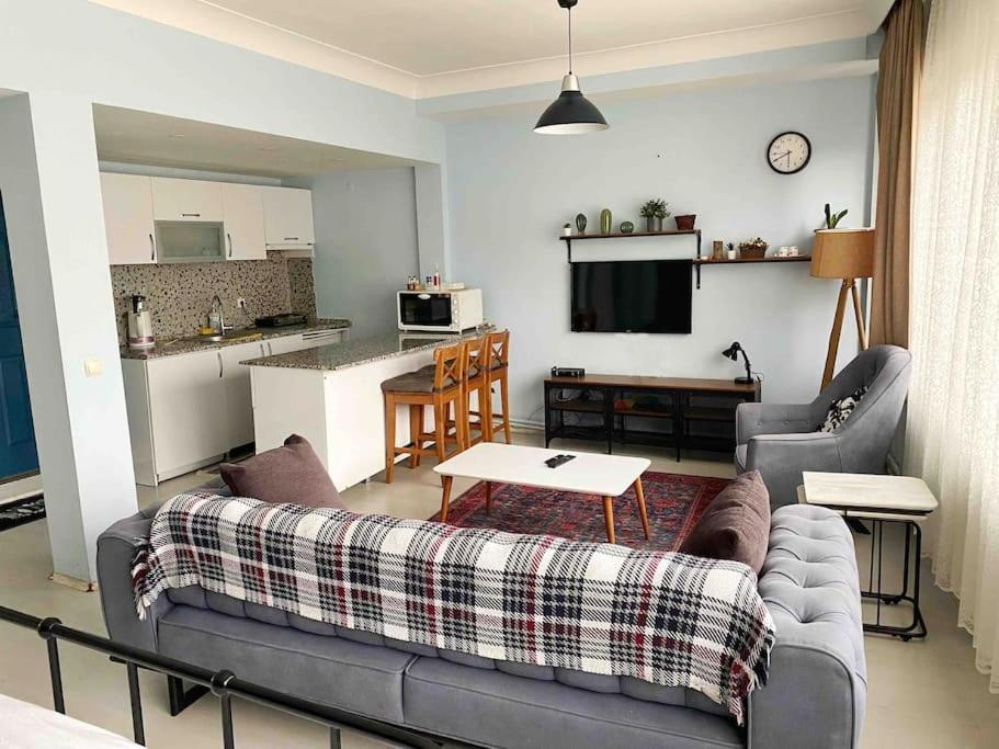 Vip Sisli Square Central House Apartment Истанбул Екстериор снимка